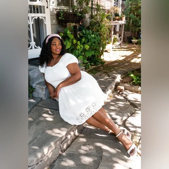 Ivy City Co Marigold Dress in White Eyelet - Picture 2 of 7